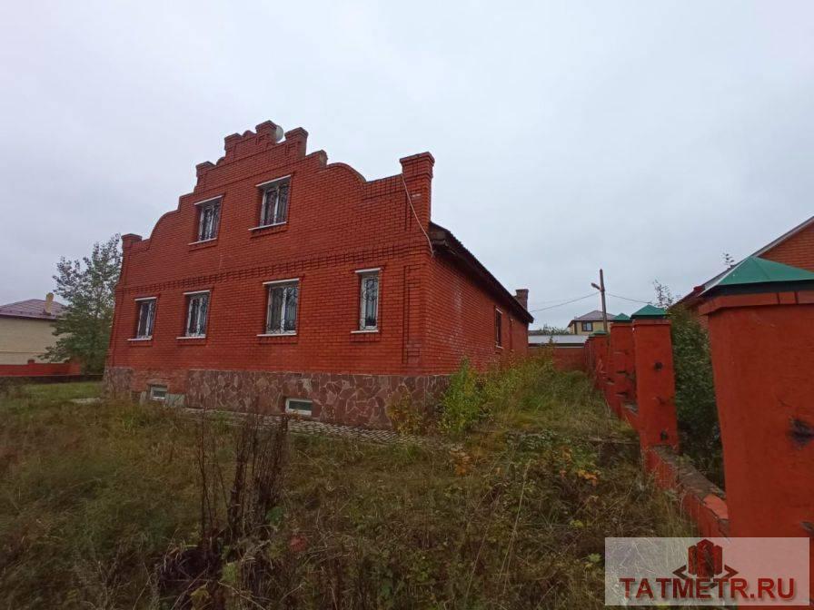 Продажа / Дома и коттеджи, Казань, д.д. 17, 18 503 540 Продается загородный дом 471.2 м2 на участке 15 сот. Дом из кирпича, 2005 г. постройки. Расположение: Казань....
