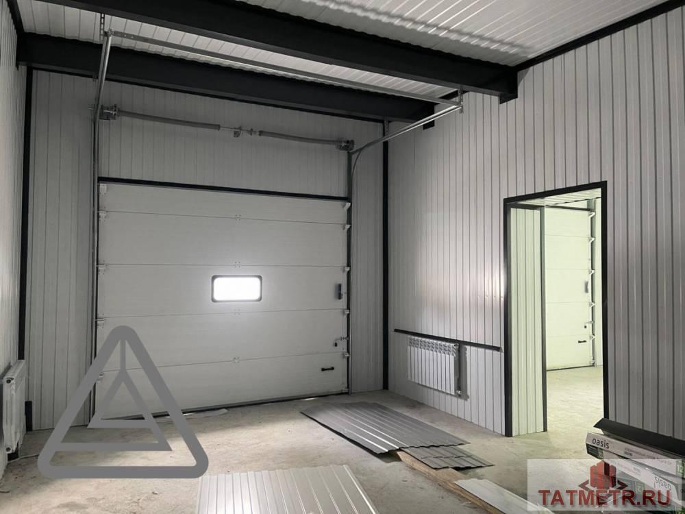 Аренда / Коммерческая / Auto repair, Казань, улица Космонавтов, 150 000 Сдается автосервис по адресу Космонавтов, 61А. В отличном состоянии. В помещении: — Три бокса 9х4,5м —...