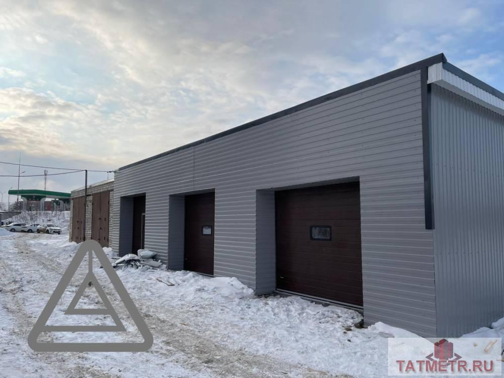 Аренда / Коммерческая / Auto repair, Казань, улица Космонавтов, 150 000 Сдается автосервис по адресу Космонавтов, 61А. В отличном состоянии. В помещении: — Три бокса 9х4,5м —... - 1