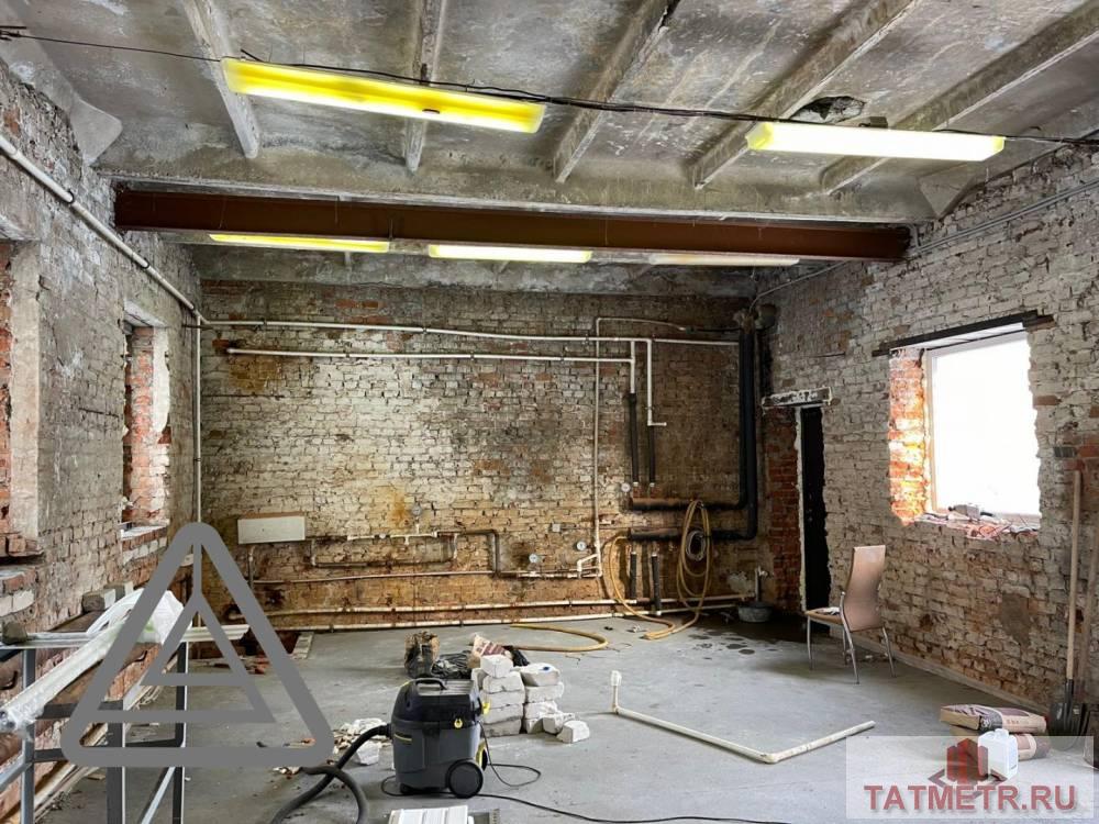 Аренда / Коммерческая / Warehouse, Казань, Воскресенская улица, 17 500 Сдается помещение по адресу Воскресенская 20. Помещение требует ремонта . В помещении: — Электричество — Отопление —... - 1