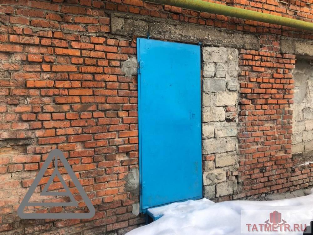 Аренда / Коммерческая / Warehouse, Казань, Гвардейская улица, 10 000 Сдается теплое складское помещение по адресу Гвардейская 46 а В помещении: — Электричество — Отопление — Охрана —...