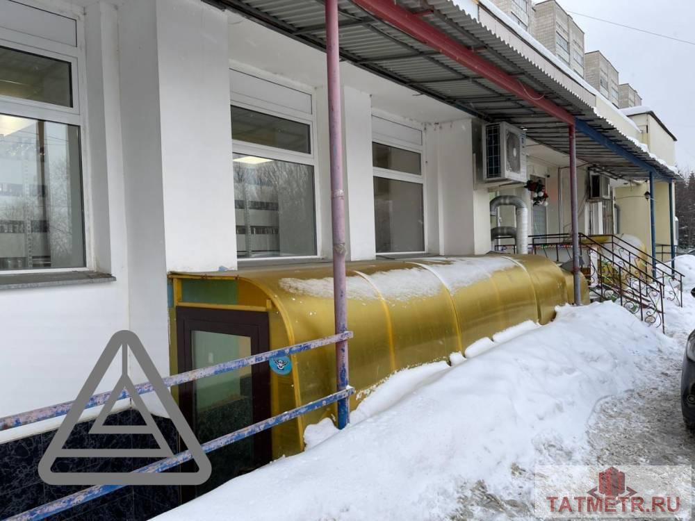Аренда / Коммерческая / Free purpose, Казань, улица Космонавтов, 102 000 Сдается помещение по адресу Космонавтов 44. В хорошем/ состоянии. В помещении: — Электричество — Отопление —... - 1