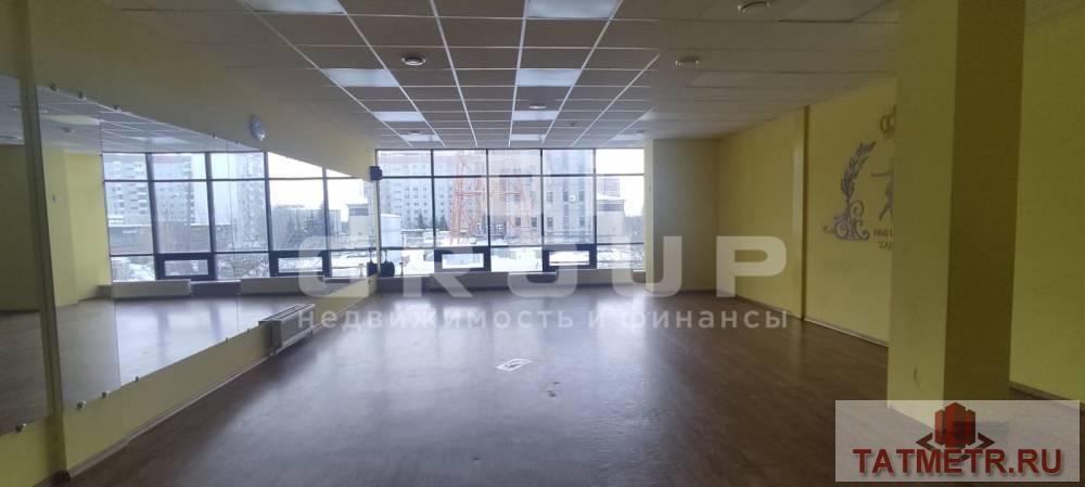 Аренда / Коммерческая / Free purpose, Казань, Ломжинская улица, 292 000 Сдается помещение на Ломжинской 18 а. Отдельно стоящее 2 х этажное здание . Помещение находится на 2 этаже, занимает...