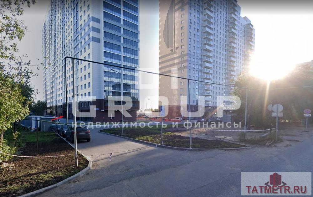 Продажа / Коммерческая / Office, Казань, улица Аделя Кутуя, 11 772 000 Продаю помещение свободного назначения в ЖК Паруса пл 98.1 кв м. Это 1 этаж с внешней стороны дома в корп А....