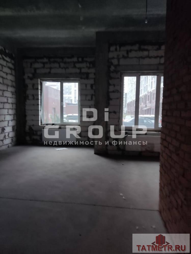Продажа / Коммерческая / Office, Казань, улица Аделя Кутуя, 11 772 000 Продаю помещение свободного назначения в ЖК Паруса пл 98.1 кв м. Это 1 этаж с внешней стороны дома в корп А.... - 7