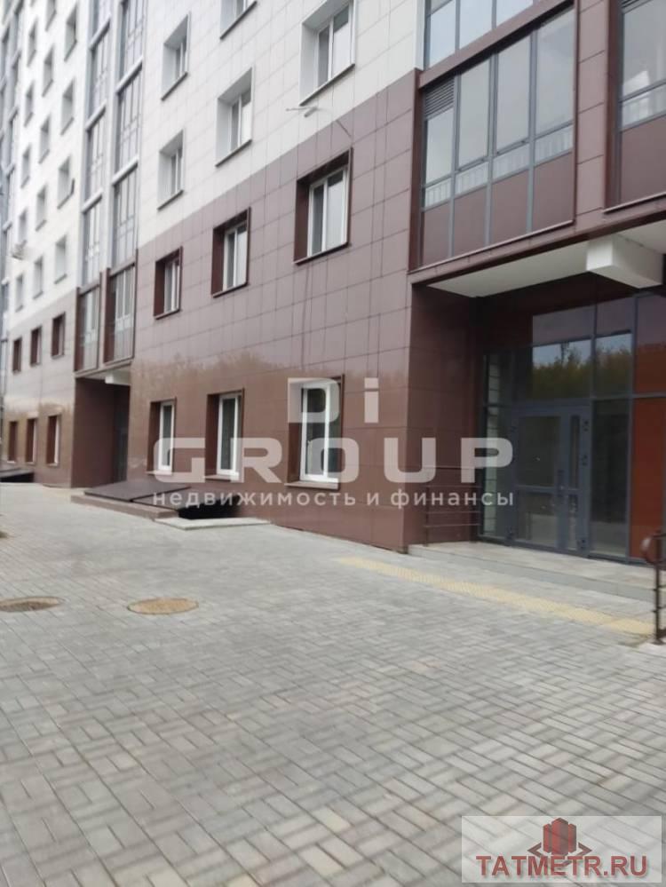 Продажа / Коммерческая / Office, Казань, улица Аделя Кутуя, 11 772 000 Продаю помещение свободного назначения в ЖК Паруса пл 98.1 кв м. Это 1 этаж с внешней стороны дома в корп А.... - 8