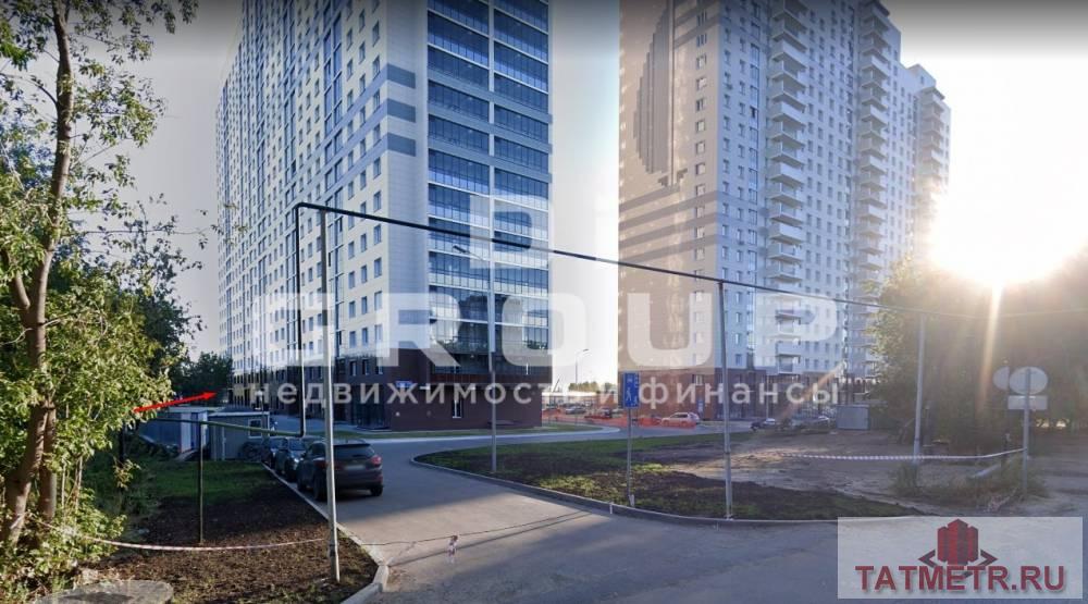 Продажа / Коммерческая / Office, Казань, улица Аделя Кутуя, 14 688 000 Продаю помещение свободного назначения в ЖК Паруса пл 122.4 кв м. Это 1 этаж. С отдельным входом с улицы ,торцевое с... - 1