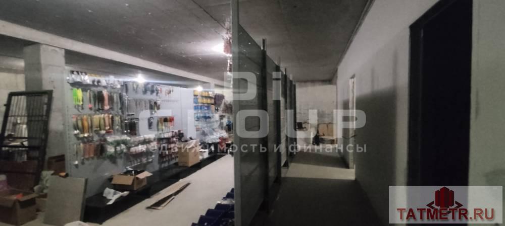 Аренда / Коммерческая / Warehouse, Казань, Ломжинская улица, 120 000 Сдается помещение в цокольном этаже на Ломжинской 18 а. Отдельно стоящее 2 х этажное здание . Помещение находится в... - 1