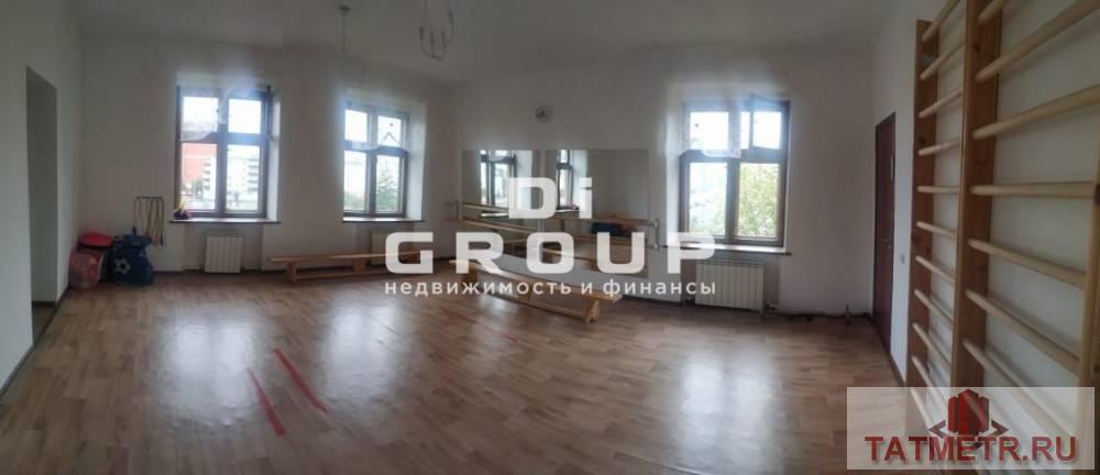 Продажа / Коммерческая / Free purpose, Казань, Тихогорская улица, 53 000 000 Продается здание площадью 640 кв м. Здание кирпичное на земельном участке 469 м² (ИЖС). 2 этажа + мансардный этаж +...