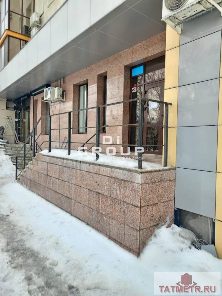 Продажа / Коммерческая / Office, Казань, улица Восход, 20 380 000 Предлагается помещение по ул.Восход. Характеристики: — 1 этаж; — отдельный вход; — парковка; — кабинетная нарезка; —...