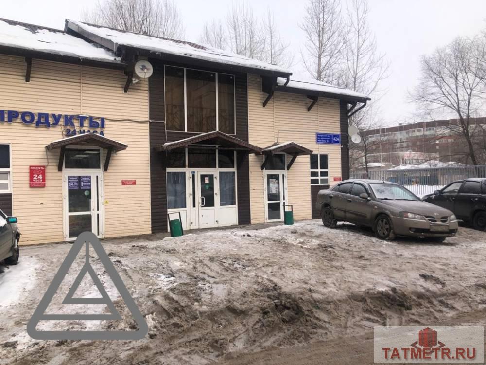 Аренда / Коммерческая / Free purpose, Казань, улица Адоратского, 135 000 Сдается помещение на втором этаже двухэтажного отдельно стоящего нежилого здания, расположенного по адресу...