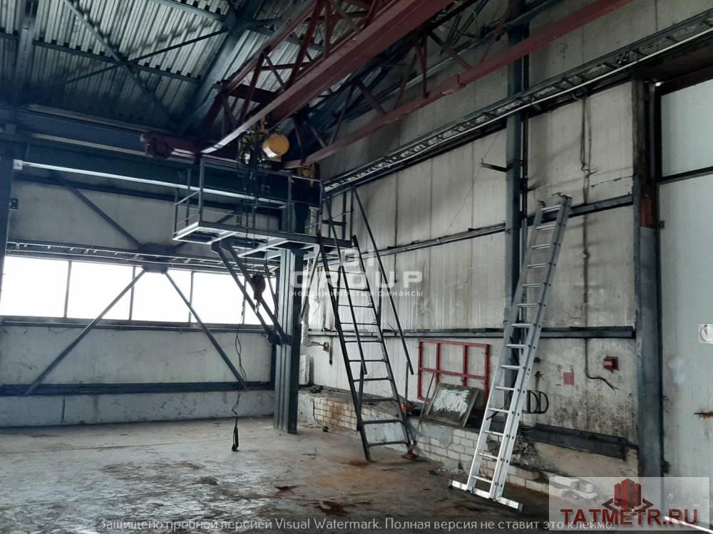 Аренда / Коммерческая / Warehouse, Казань, Химическая улица, 381 000 Сдается неотапливаемый склад на ул. Химическая. Площадь 1270 кв.м. Высота потолков 6 м, транспортные ворота 3 шт.,... - 1