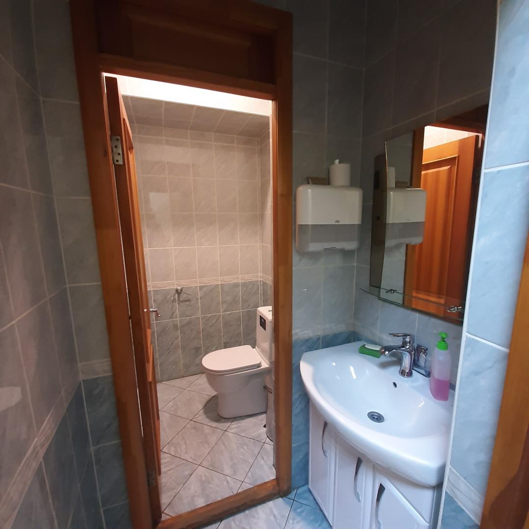 Продажа / Коммерческая / Office, Казань, улица Толбухина, 15 500 000 Продается офисное помещение, расположенное в Советском районе по улице Толбухина. Общая площадь помещения — 200... - 6