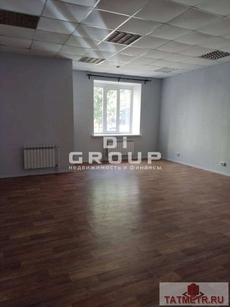 Продажа / Коммерческая / Office, Казань, улица Салиха Батыева, 9 500 000 Продается помещение свободного назначения пл. 101 кв.м на 1 этаже жилого дома в ЖК Изумрудный город. Ул. Салиха... - 2