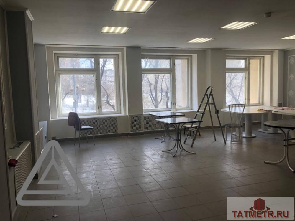 Продажа / Коммерческая / Free purpose, Казань, улица Вишневского, 101 250 000 Продается помещение 750 кв.м : 550 кв. на первом этаже, 200 кв подвал, по адресу: ул.Вишневского 26 в. в хорошем...