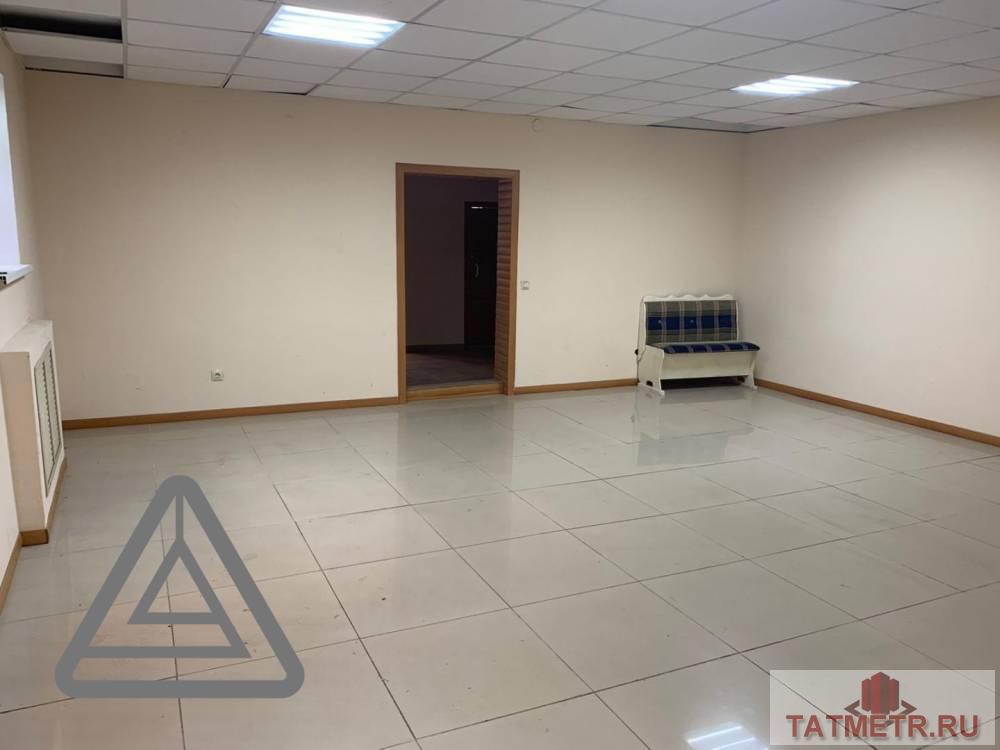 Аренда / Коммерческая / Warehouse, Казань, улица Фаткуллина, 38 000 Сдам отапливаемый склад пл.85 кв.м на цокольном этаже. — Отдельная входная группа, — доступ 24/7, — Подъезд для...