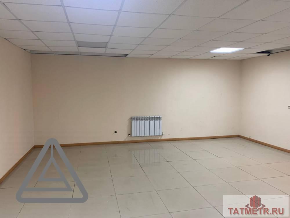 Аренда / Коммерческая / Warehouse, Казань, улица Фаткуллина, 38 000 Сдам отапливаемый склад пл.85 кв.м на цокольном этаже. — Отдельная входная группа, — доступ 24/7, — Подъезд для... - 2