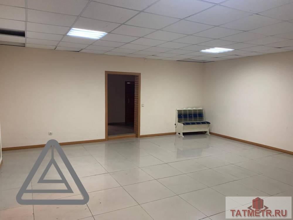Аренда / Коммерческая / Warehouse, Казань, улица Фаткуллина, 38 000 Сдам отапливаемый склад пл.85 кв.м на цокольном этаже. — Отдельная входная группа, — доступ 24/7, — Подъезд для... - 4