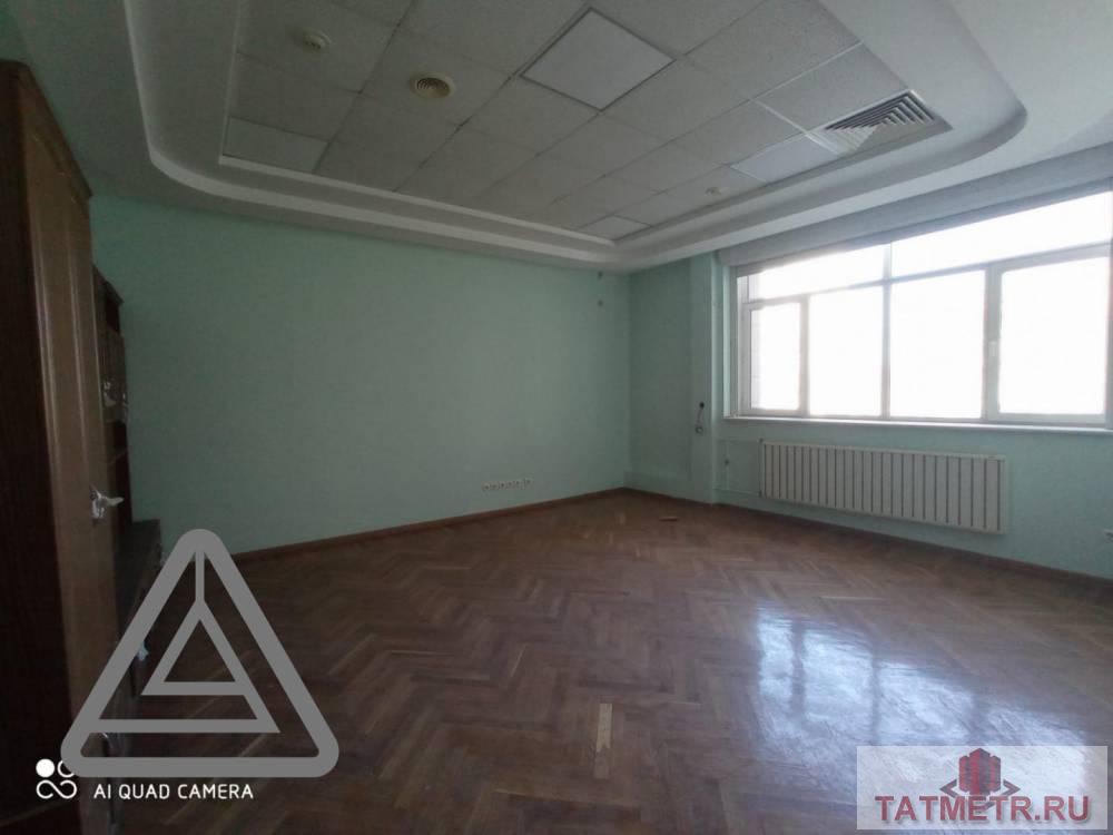 Коммерческая / Аренда / Офисы, Казань, улица Зинина, 750 000 Сдается помещение на 1 этаже площадь от 20 — 150 -200 — 1000 кв.м по адресу Зинина 4. В хорошем состоянии. В... - 18