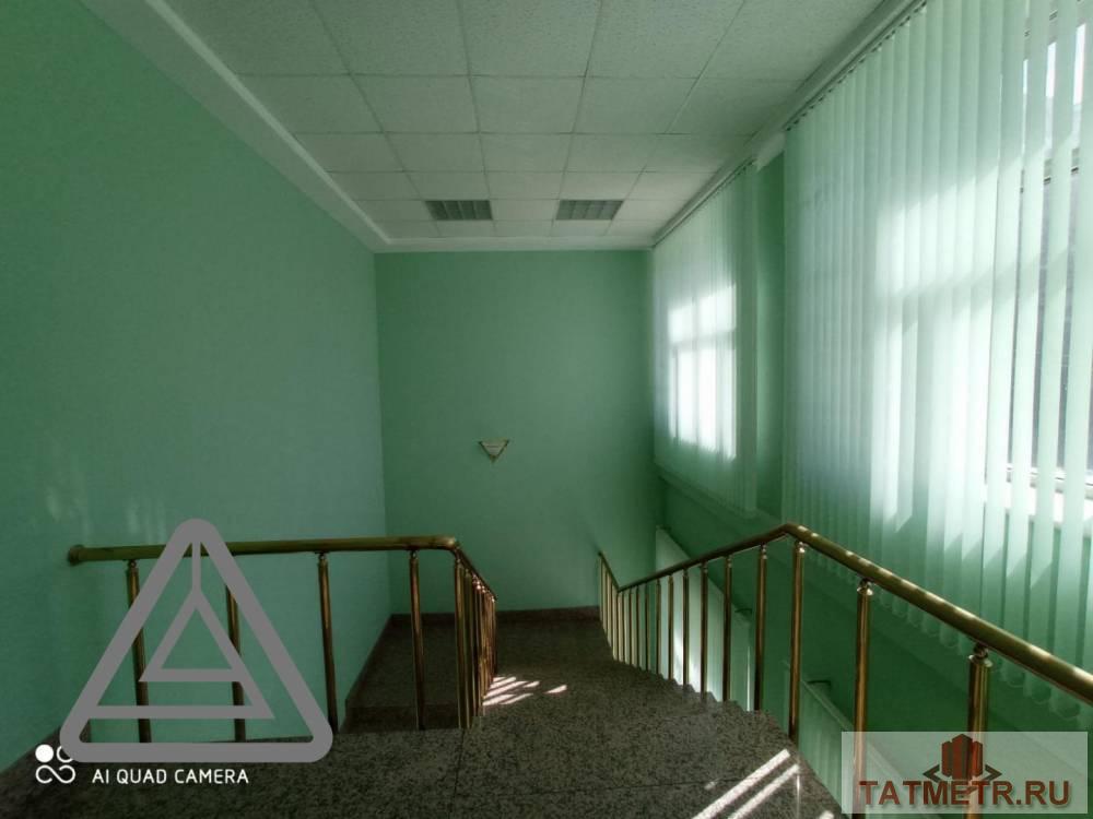 Коммерческая / Аренда / Офисы, Казань, улица Зинина, 62 250 Сдается помещение на 2 этаже площадь 83 кв.мпо адресу Зинина 4. В хорошем состоянии. В помещении: — Телефон —... - 8