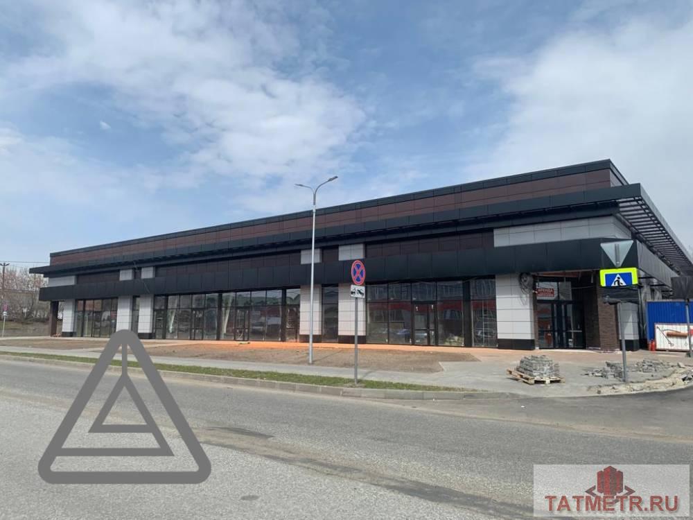 Продажа / Коммерческая / Retail, Казань, Авиастроительный район, 8 421 800 Продам 43,24 кв.м в новом ТЦ «Взлетный» на первой линии по улице Дементьева. • 1 линия по ул. Дементьева; • Своя... - 1