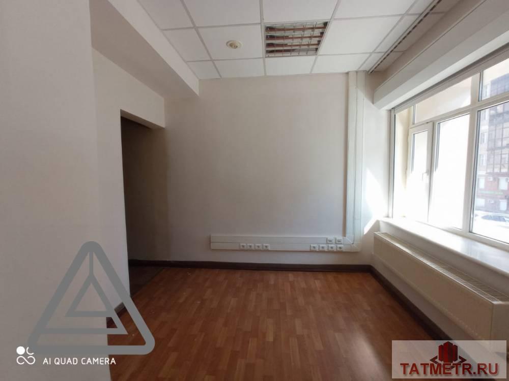 Коммерческая / Аренда / Офисы, Казань, улица Зинина, 94 500 Сдается помещение на 2 этаже площадь 126 кв.мпо адресу Зинина 4. В хорошем состоянии. В помещении: — Телефон —... - 2