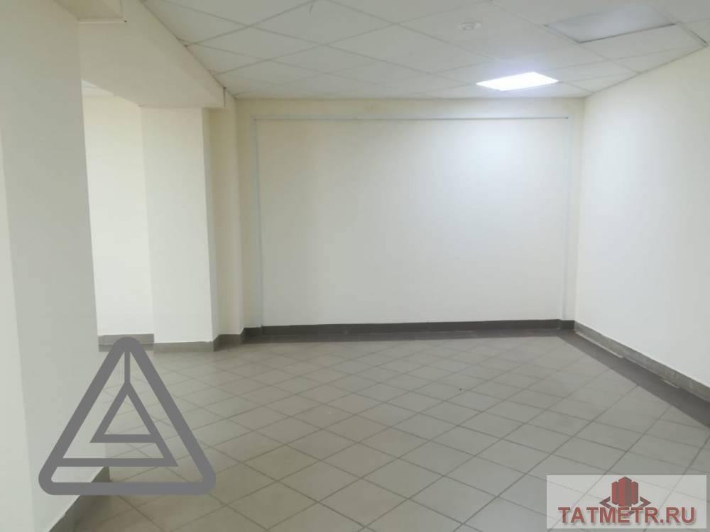 Аренда / Коммерческая / Warehouse, Казань, Проспект Победы, 39 000 Сдается помещение свободного назначения по адресу Проспект Победы 206. Подходит под склад, швейный цех,офис В хорошем... - 3