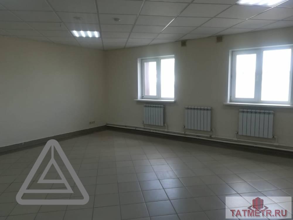 Аренда / Коммерческая / Warehouse, Казань, Проспект Победы, 39 000 Сдается помещение свободного назначения по адресу Проспект Победы 206. Подходит под склад, швейный цех,офис В хорошем... - 5