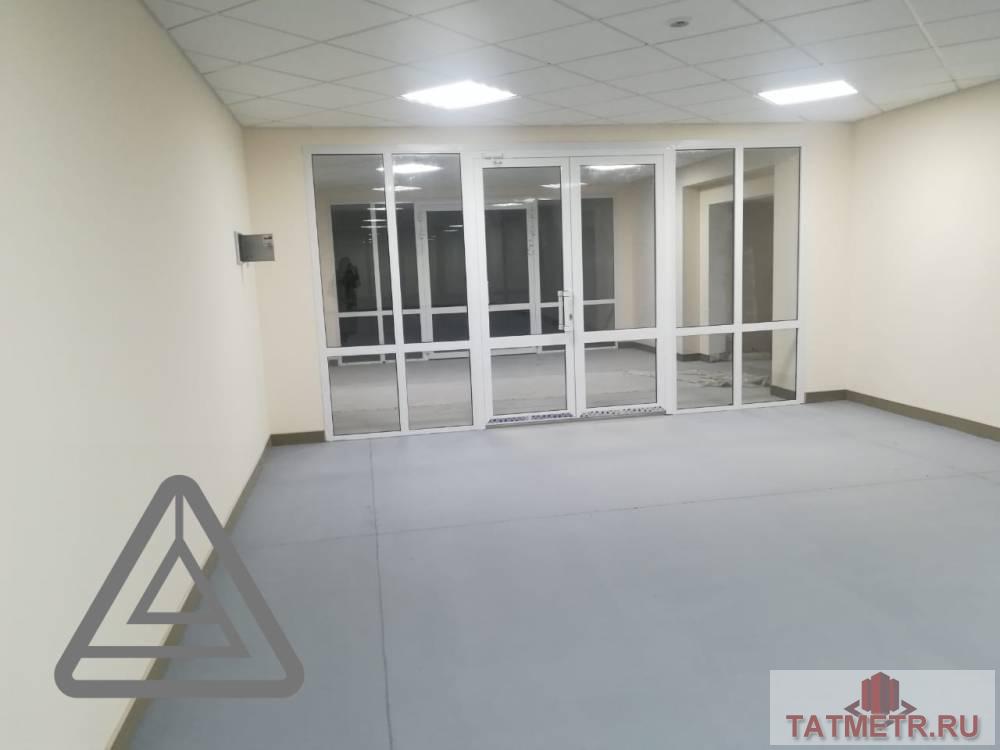 Аренда / Коммерческая / Warehouse, Казань, Проспект Победы, 63 130 Сдается помещение свободного назначения по адресу Проспект Победы 206. Подходит под склад, швейный цех. В хорошем...