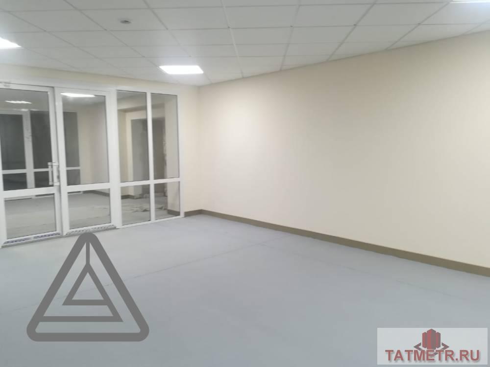Аренда / Коммерческая / Warehouse, Казань, Проспект Победы, 63 130 Сдается помещение свободного назначения по адресу Проспект Победы 206. Подходит под склад, швейный цех. В хорошем... - 3