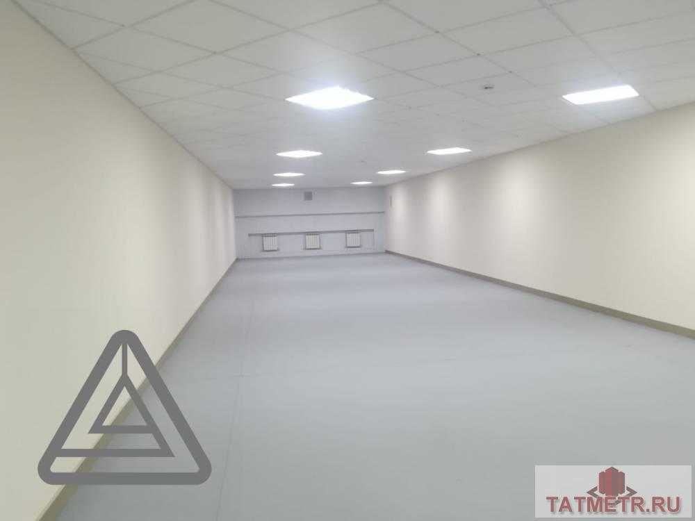 Аренда / Коммерческая / Warehouse, Казань, Проспект Победы, 63 130 Сдается помещение свободного назначения по адресу Проспект Победы 206. Подходит под склад, швейный цех. В хорошем... - 4