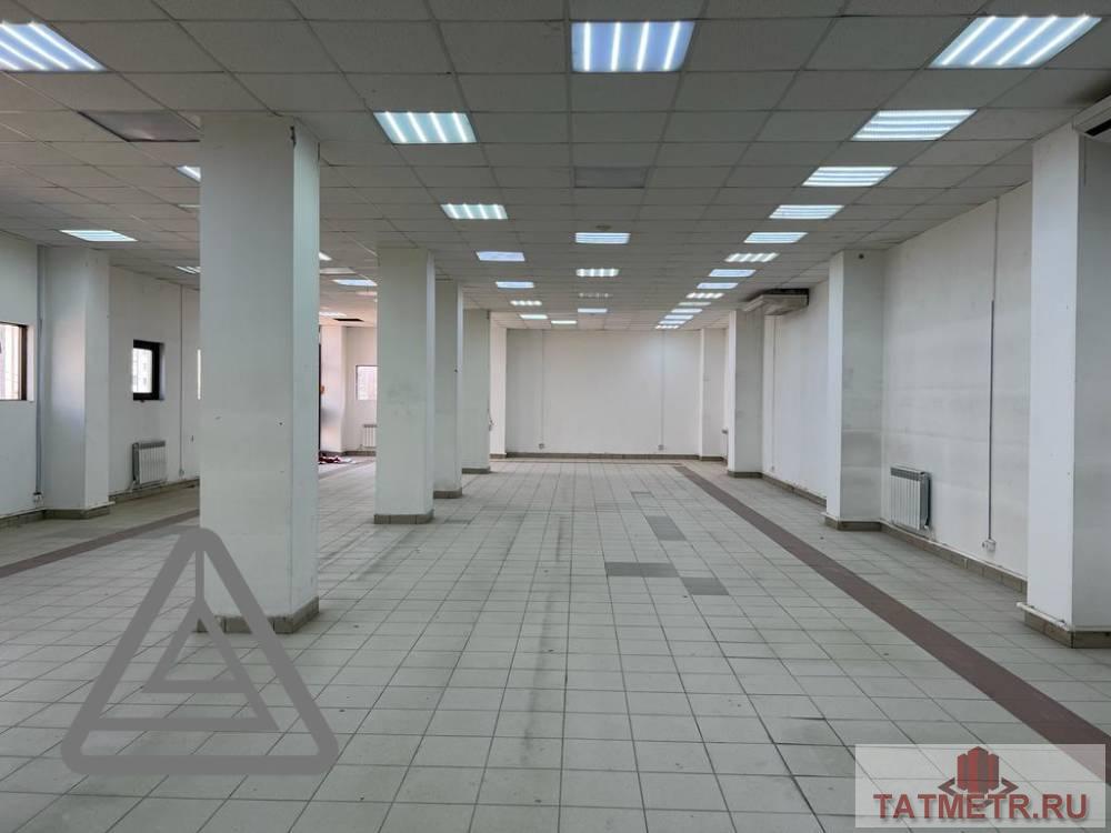 Аренда / Коммерческая / Free purpose, Казань, Ломжинская улица, 180 000 Сдается помещение на 2 эт площадь 220 м по адресу Ломжинская 24 А. В отличном состоянии. В помещении: — Телефон —... - 7