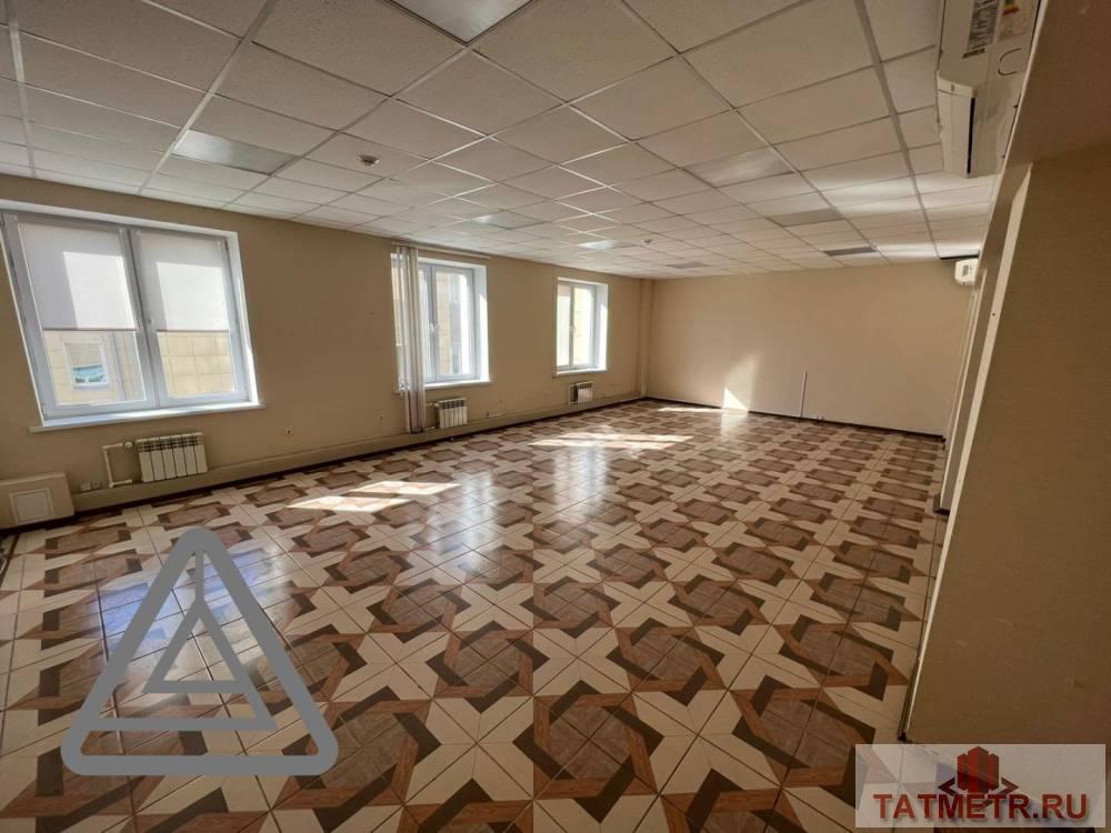 Коммерческая / Аренда / Офисы, Казань, улица Нурсултана Назарбаева, 104 400 Сдается в Бизнес Центре офис на 5 этаже площадь 116 кв.м по адресу Нурсултана Назарбаева 27 , В хорошем состоянии....