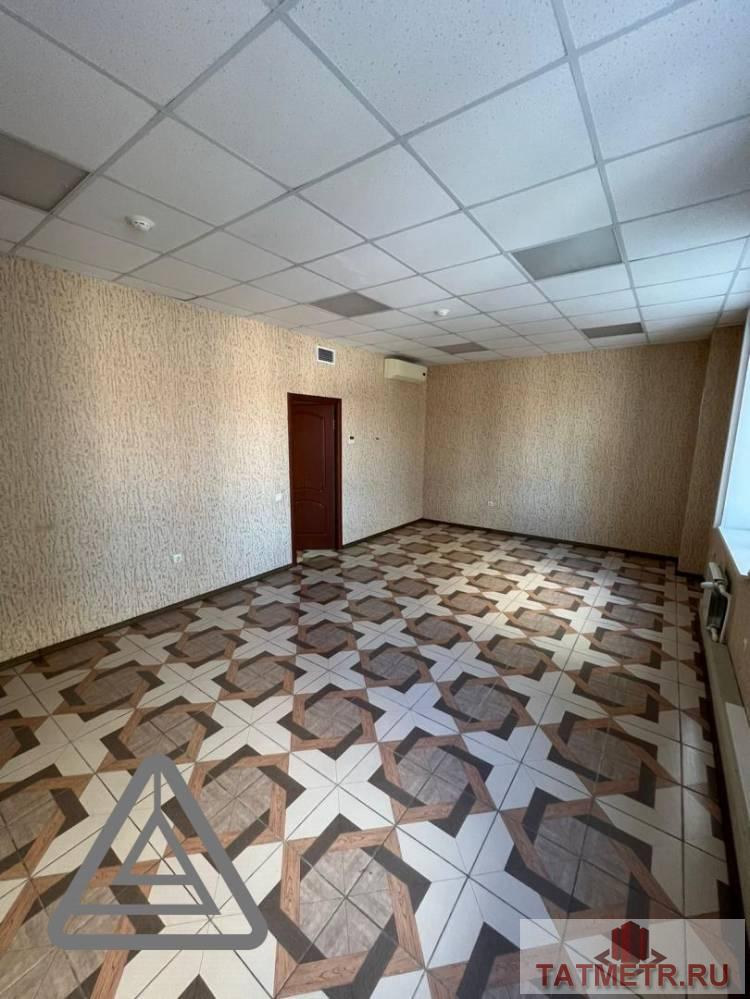 Коммерческая / Аренда / Офисы, Казань, улица Нурсултана Назарбаева, 104 400 Сдается в Бизнес Центре офис на 5 этаже площадь 116 кв.м по адресу Нурсултана Назарбаева 27 , В хорошем состоянии.... - 8