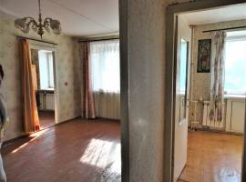 Продается большая 2-х комнатная квартира на ул. Химиков 37 в жилом...