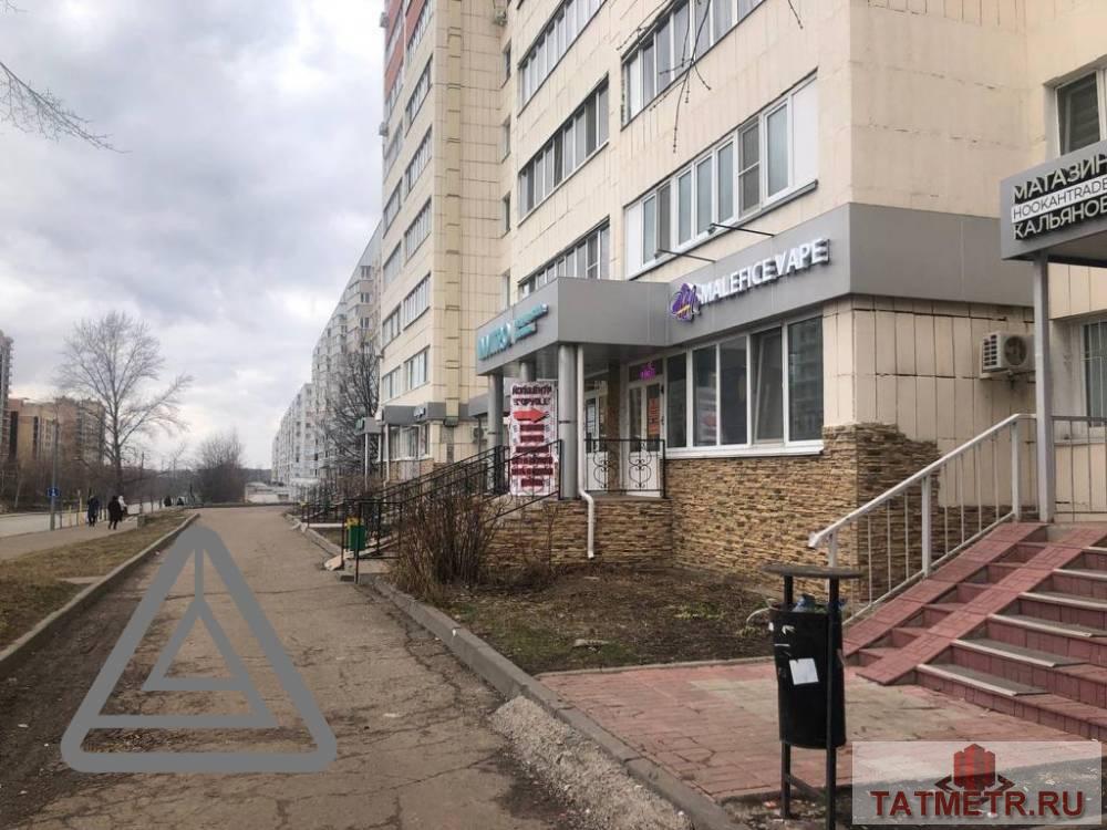 Аренда / Коммерческая / Free purpose, Казань, улица Академика Парина, 130 000 Сдается торговая площадь по адресу : Парина 6 находящееся на первой линии В помещении: Электричество Отопление...