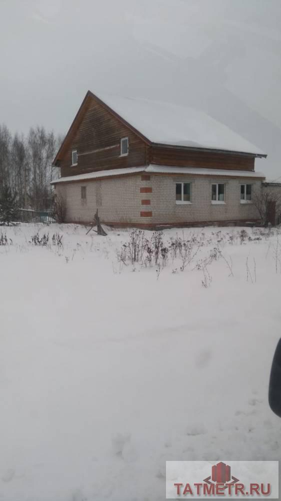 Продажа / Дома и коттеджи, Зеленодольск, Открытая улица, 3 705 038 Продается загородный дом 216 м2 на участке 8 сот. Дом из кирпича, 1994 г. постройки. Расположение: Зеленодольск....
