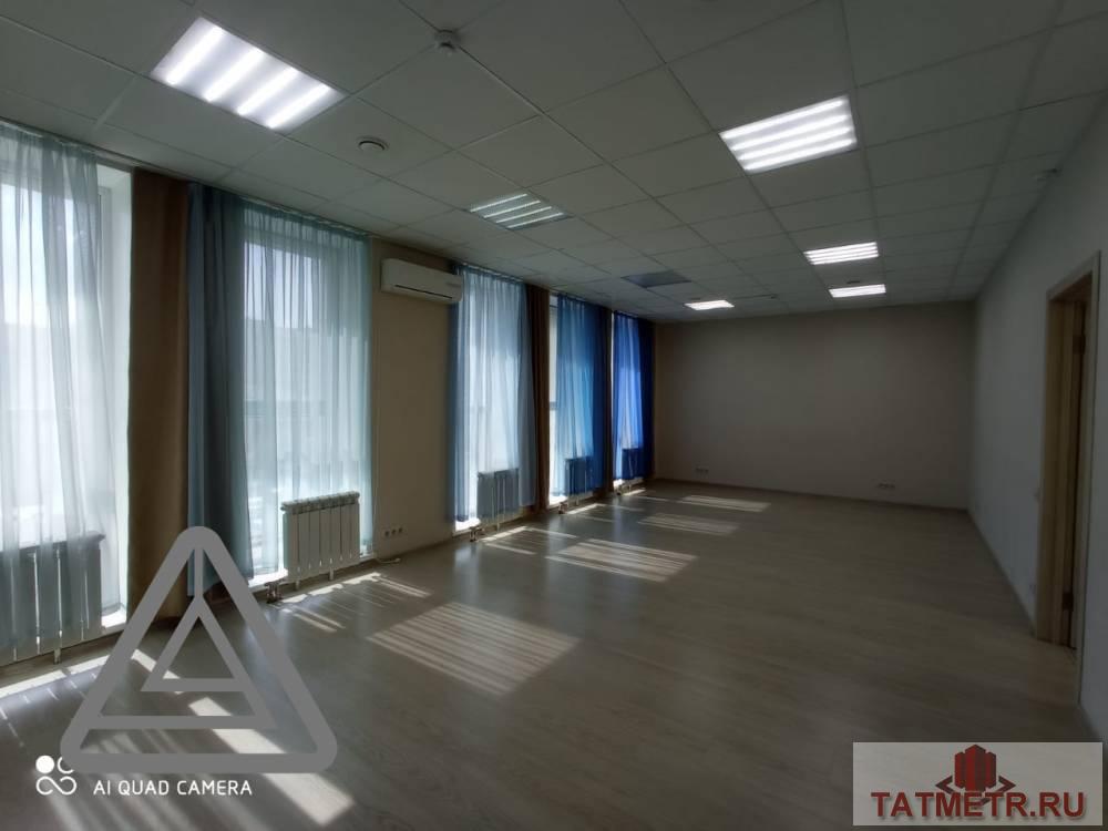 Коммерческая / Аренда / Офисы, Казань, улица Габдуллы Тукая, 65 000 Сдается помещение на 3 этаже площадь 73кв.м по адресу Габдуллы Тукая, 64. В хорошем состоянии. В помещении: —...