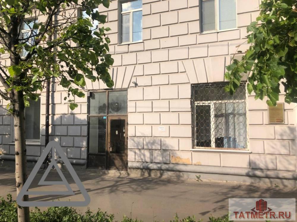 Аренда / Коммерческая / Free purpose, Казань, улица Павлюхина, 75 000 Сдается помещение 145 квм , по адресу Павлюхина 85,находящееся на первой линии с ремонтом В помещении: —... - 1