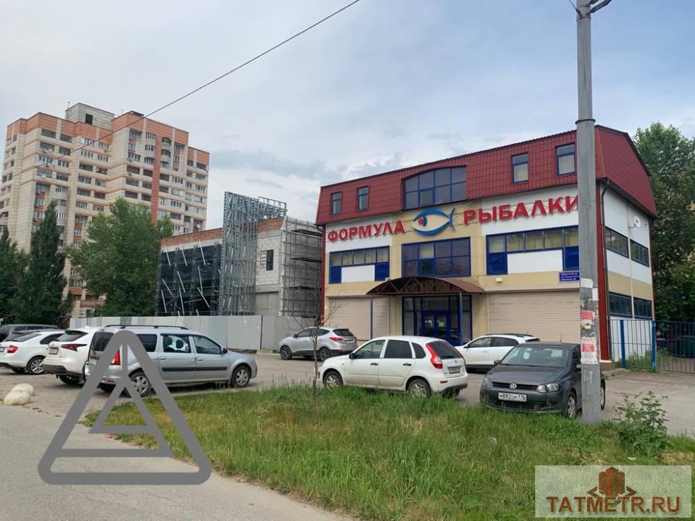 Аренда / Коммерческая / Free purpose, Казань, улица Адоратского, 299 000 Сдается отдельно-стоящее здание по адресу: ул. Адоратского 26. В отличном состоянии. Площадь 1 эт-155 м, 2 эт-144м, 3...