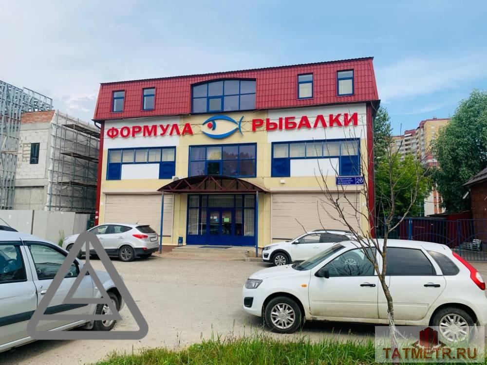 Аренда / Коммерческая / Free purpose, Казань, улица Адоратского, 299 000 Сдается отдельно-стоящее здание по адресу: ул. Адоратского 26. В отличном состоянии. Площадь 1 эт-155 м, 2 эт-144м, 3... - 1