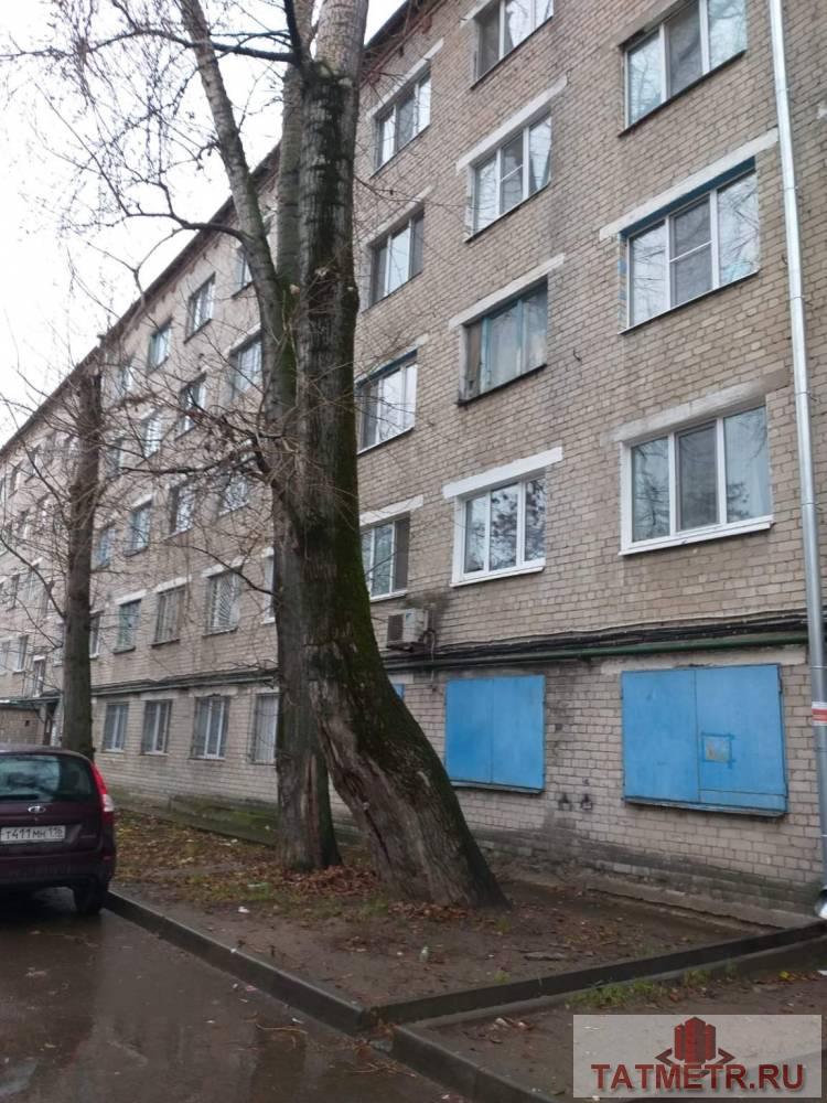 Продается 1-комн. квартира, площадью 11 м2 в 3 мин. пешком от м.Авиастроительная, район Авиастроительный. Возможен...