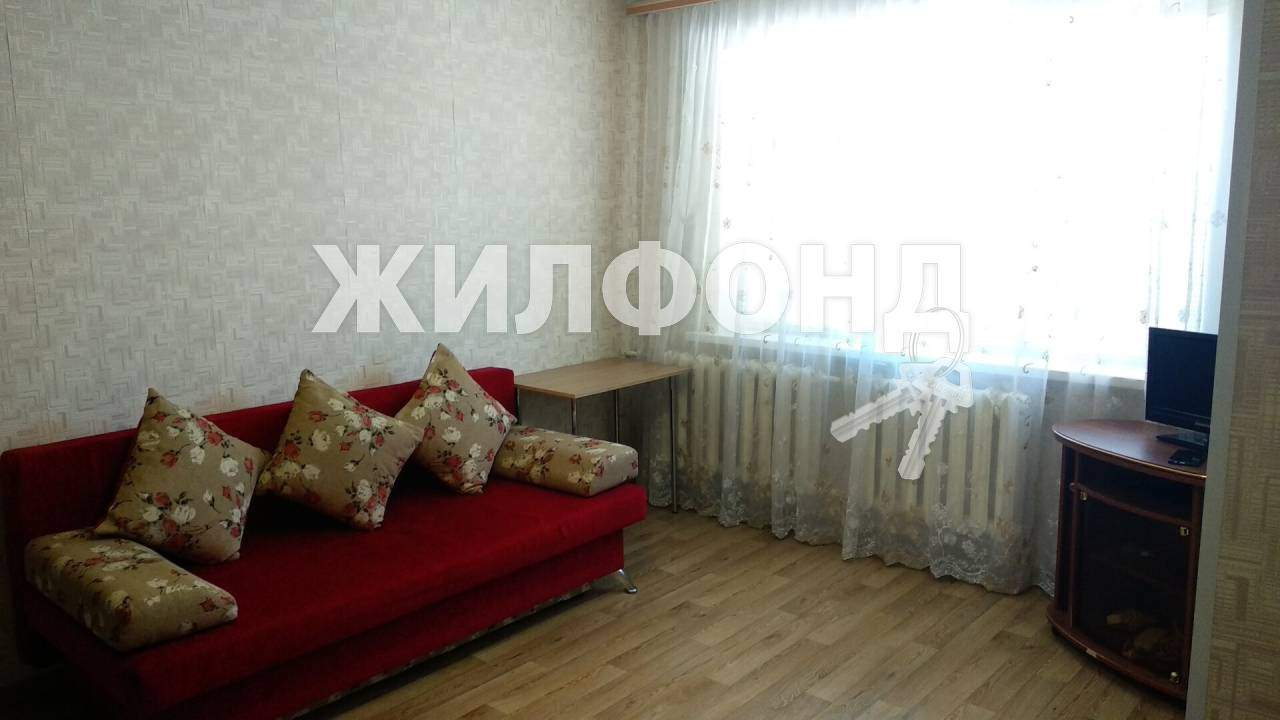 Продажа / Квартиры, Казань, Полевая улица, 3 800 000 1 комн. квартира по ул. Полевая. Общей площадью: 32.00 кв.м. продам очень хорошую чистую уютную квартиру по...