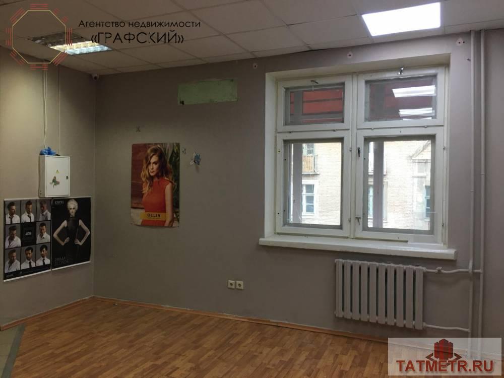 Аренда / Коммерческая / Free purpose, Казань, улица Максимова, 30 000 Сдаю помещение 56 кв. м. по адресу Максимова, 33. Идеально для парикмахерской, салона красоты. Помещение светлое,... - 4