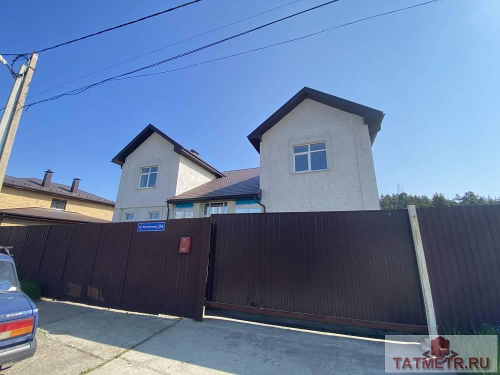 Продажа / Дома и коттеджи, Набережные Челны, Жасминовая улица, 10 786 000 Продается загородный дом 290.8 м2 на участке 15 сот. Расположение: Набережные Челны. Двухэтажный дом. Коммуникации:...