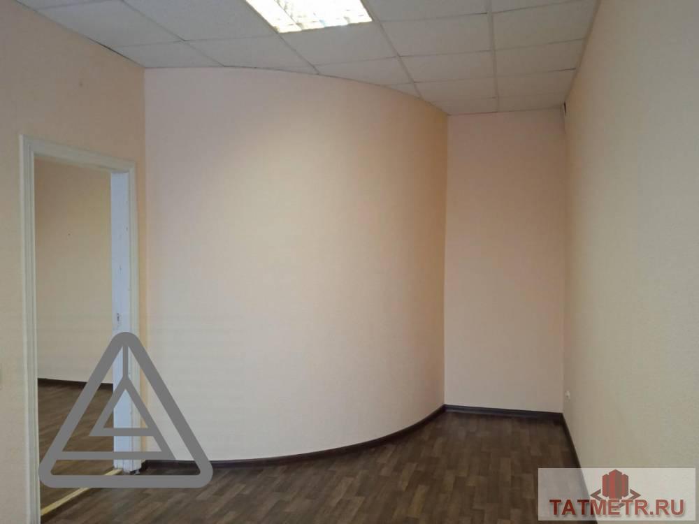Коммерческая / Аренда / Офисы, Казань, улица Космонавтов, 27 750 Сдается офисное помещение на 2 этаж 33.3 кв.м по адресу Космонавтов 67 к2. Возможно с НДС. В хорошем состоянии. В... - 4
