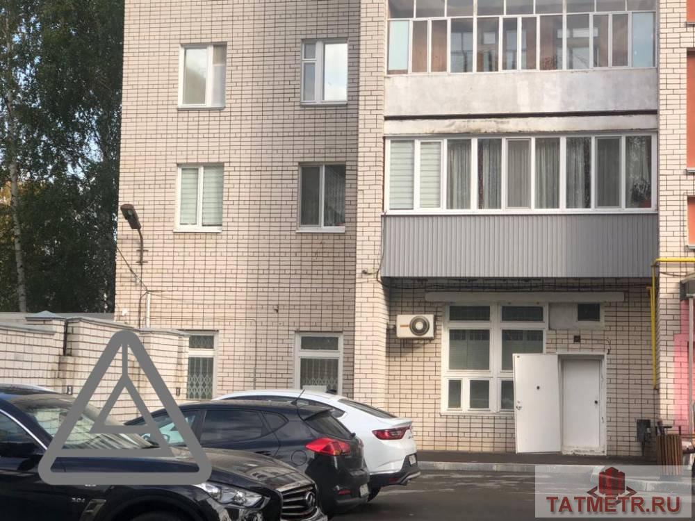 Аренда / Коммерческая / Free purpose, Казань, улица Сафиуллина, 109 875 Сдается помещение на 1 этаже площадь 146.5 кв.м. по адресу Приволжский р-он . ул Сафиуллина 16 . В помещении: —...