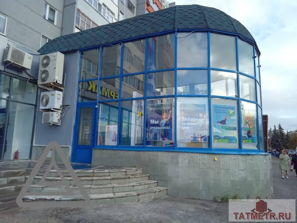 Коммерческая / Аренда / Торговые помещения, Казань, улица Рихарда Зорге, 200 000 Сдается торговая площадь 100 кв.м. по адресу Зорге 77 на первом этаже. В помещении: — Электричество — Отопление —...