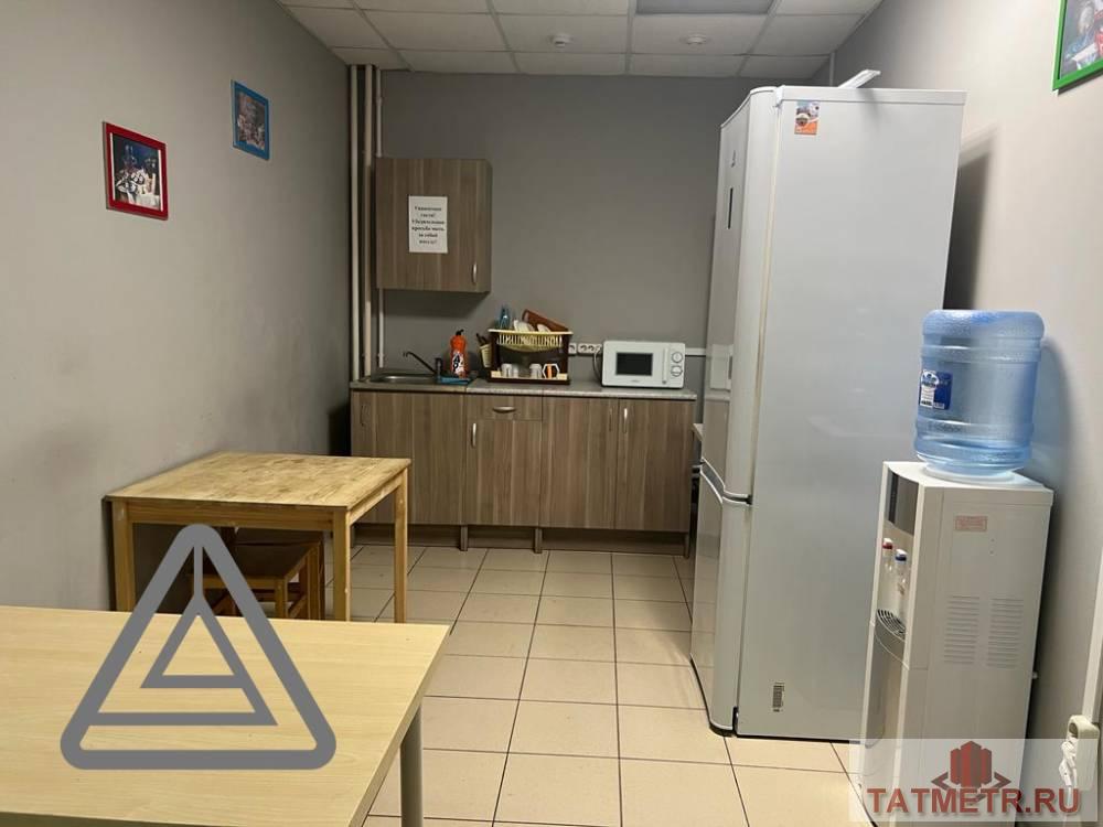 Аренда / Коммерческая / Public catering, Казань, улица Островского, 260 000 Cдaeтся под кафе на 1 этаже площадь 130 кв.м в центре Baxитoвcкoгo р-он по адресу Ocтрoвcког.д 55, В помещении: —... - 2