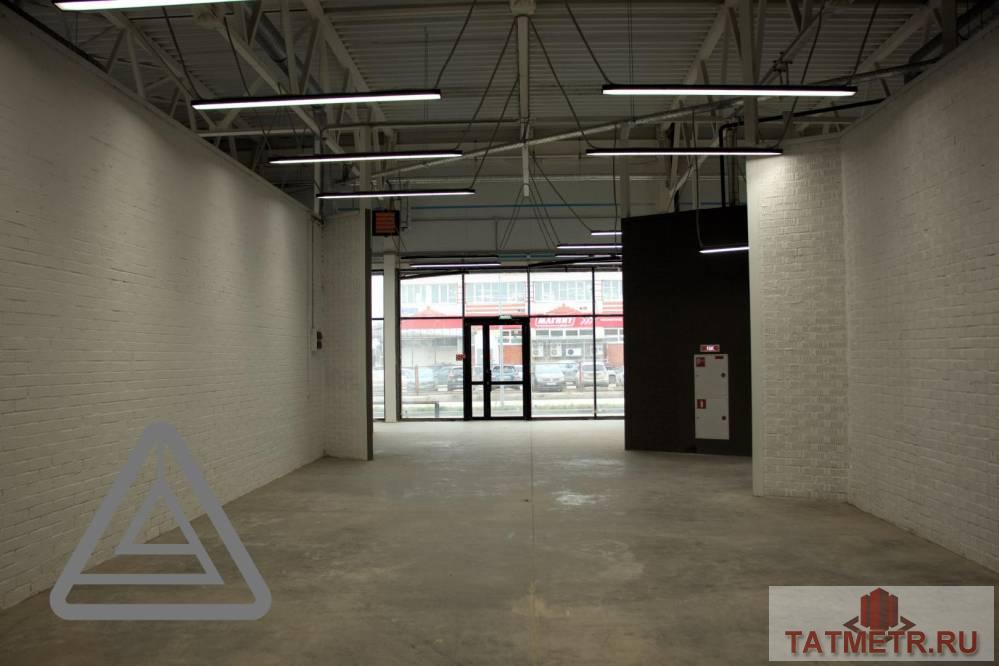 Продажа / Коммерческая / Retail, Казань, улица Дементьева, 11 400 000 Продам 57,2 кв.м в новом ТЦ «Взлетный» на первой линии по улице Дементьева, д.72Б. Помещения с высокими потолками.... - 3